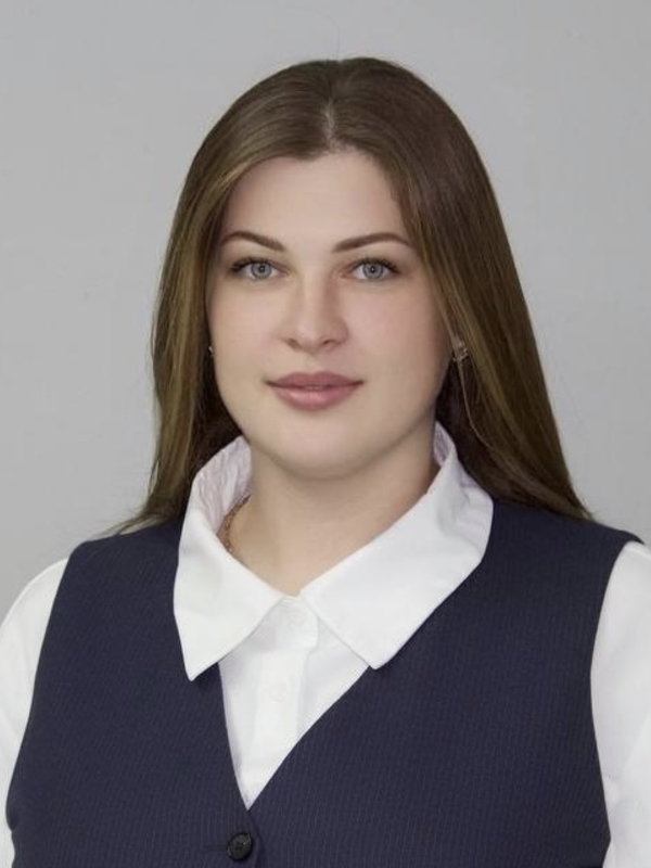 Сыропятова Оксана Эдуардовна.